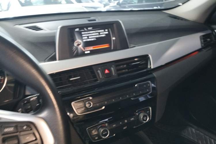 Used BMW X1 2016 sDrive18Li Fashion Model Audio And AC Panel