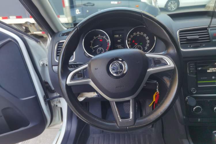 Used Skoda Yeti 2016 1.4TSI DSG Advanced Edition Steering Wheel