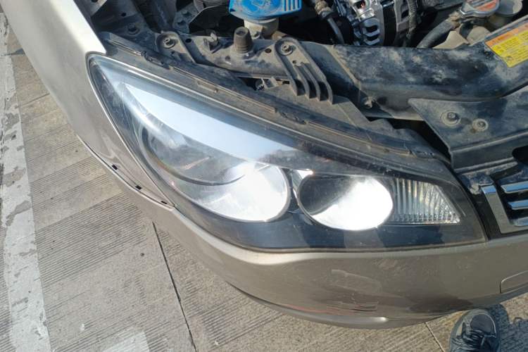 Used Roewe 350 2015 1.5L Manual Luxury Sunroof Edition