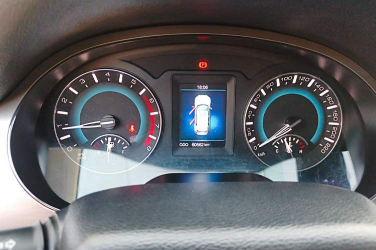 Used Haval H2 2016 Red-Label 1.5T Manual Two-Wheel Drive Luxury Model