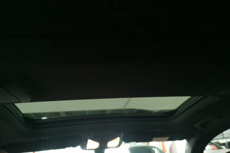 Used BMW 5 Series 2021 Facelifted 530Li Leading Edition M Sport Package
