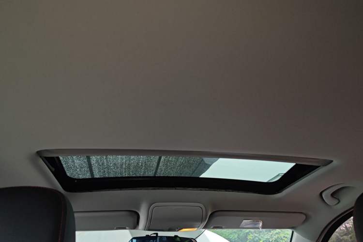 Used FAW Senya R7 2017 1.6L Manual Luxury Model
