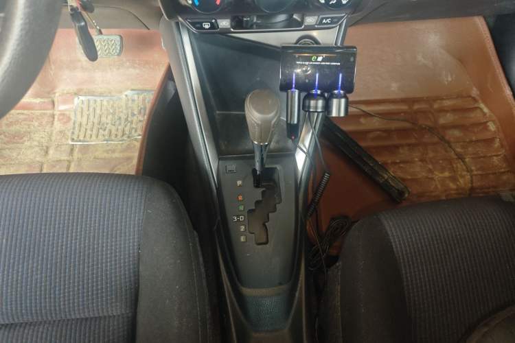 Used Toyota YARiS L Zhi Xuan 2014 1.3E Automatic Charm Edition
