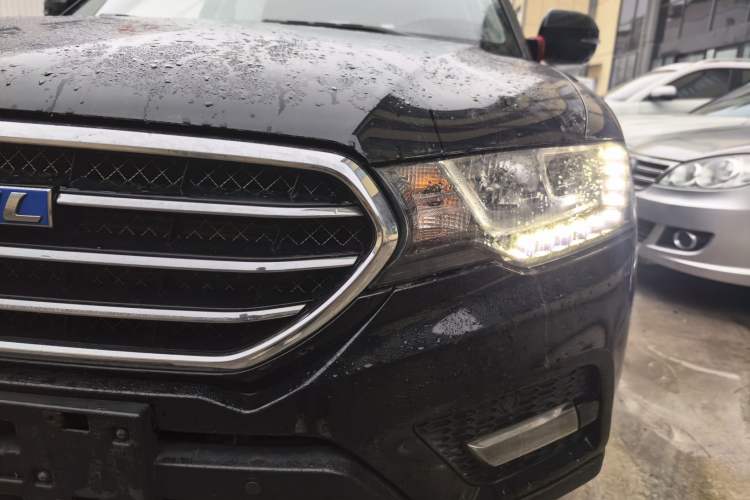 Used Haval H6 Coupe 2015 Blue Label 2.0T Manual Two-Wheel-Drive Elite Model