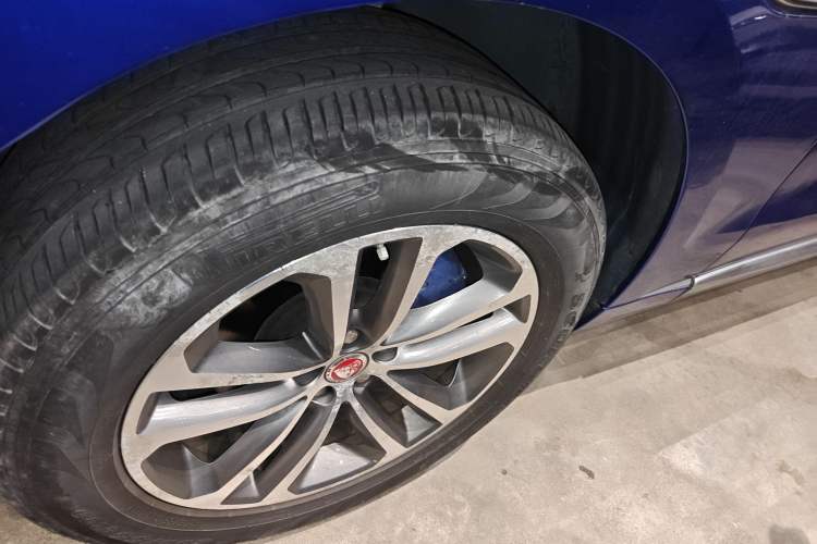 Used Jaguar F-PACE 2018 2.0T All-Wheel Drive R-Sport Sport Edition
