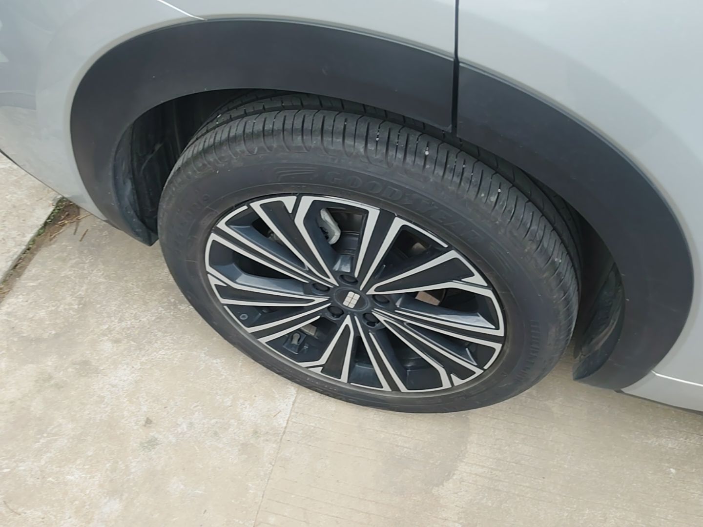 Geely Galaxy Xingjian 7 EM-i 2025 120km Navigator Edition — снимка 11