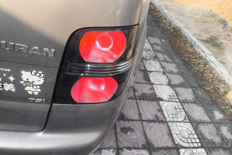 Used Volkswagen Touran 2015 1.4T DSG Comfort Edition 5 Seats