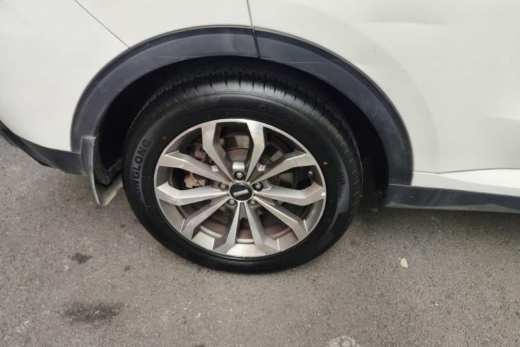 Used Wey VV6 2018 2.0T Two-Wheel-Drive Ultra-Luxury Version China V Standard
