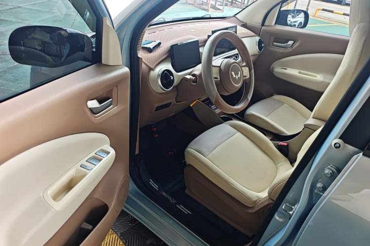 Used Wuling Hongguang MINIEV 2025 Four-Door Version Zhenxiang+ Edition