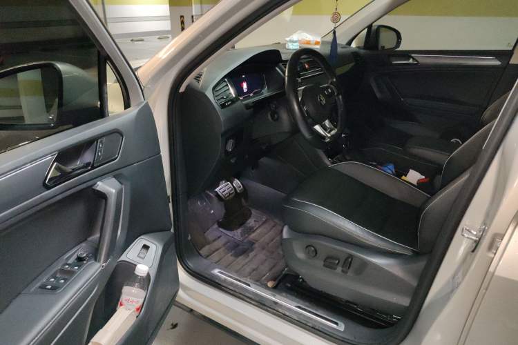 Used Volkswagen Tiguan L 2021 330TSI Automatic Two-Wheel Drive R-Line Flagship Edition
