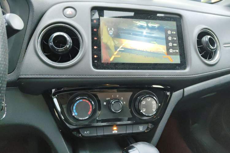 Used Honda XR-V 2015 1.5L LXi CVT Classic Edition
