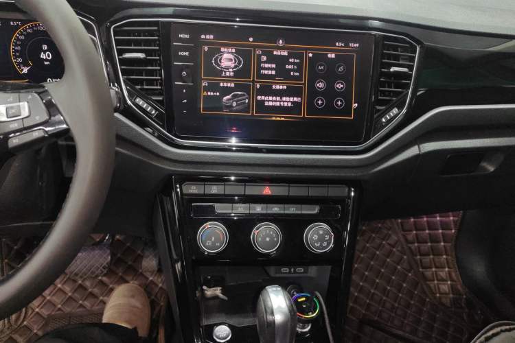 Used Volkswagen T-ROC 2021 280TSI DSG Two-Wheel Drive Comfort Connect Edition
