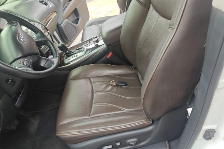 Used Infiniti QX60 2014 2.5 S/C Hybrid Two-Wheel Drive Excellence Edition Left Front Seat