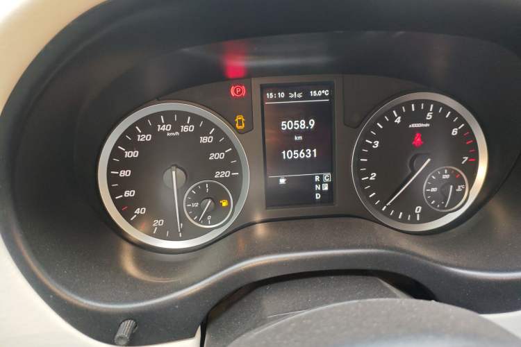 Used Mercedes-Benz Vito 2021 2.0T Business Version 7 Seats
