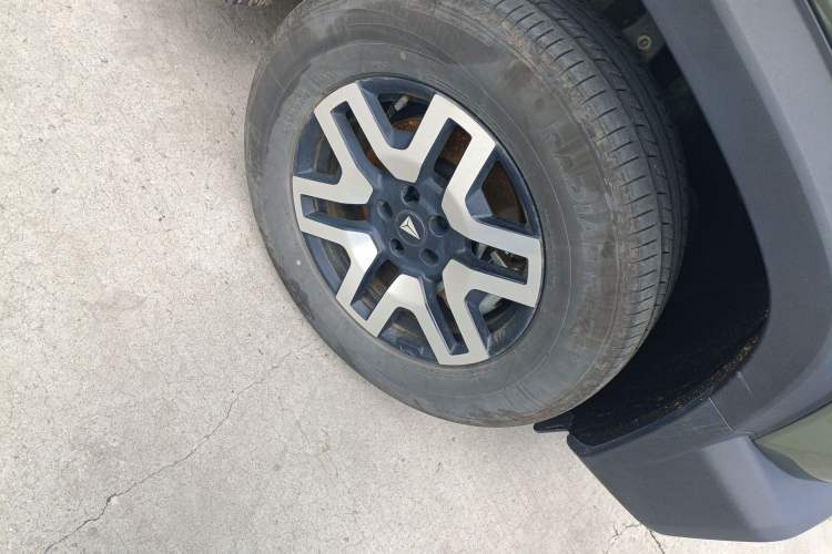 Used Deepal G318 2024 Four-Wheel Drive Comfort Edition Right Front Wheel Hub