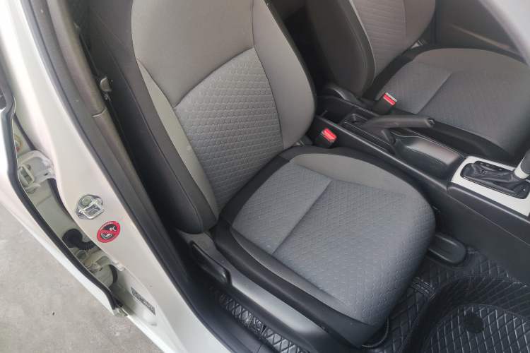 Used Honda Fit 2022 1.5L CVT Trendy Sunroof Edition Right Front Seat