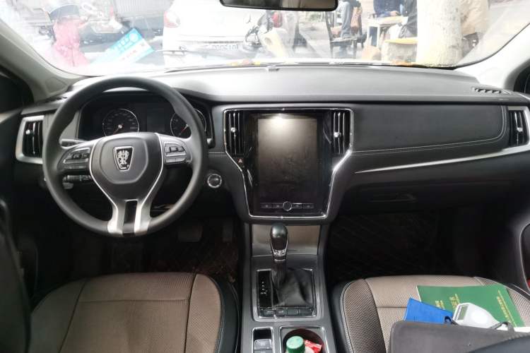Used Roewe i6 2020 PLUS 1.6L CVT 4G Connected Glory Flagship Edition
