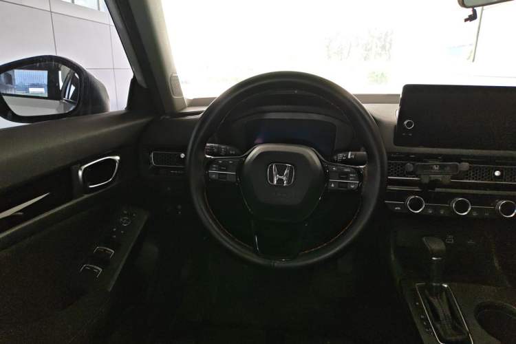 Used Honda Civic 2022 240TURBO CVT Dynamic Edition
