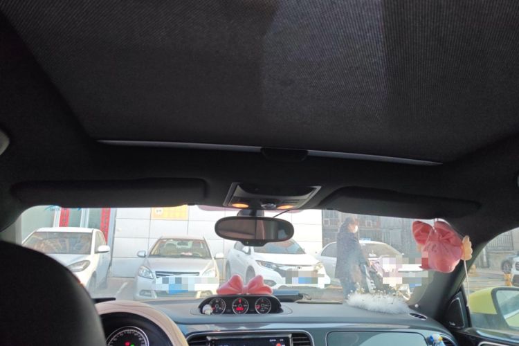 Used Volkswagen Beetle 2013 1.4TSI Luxury Model
