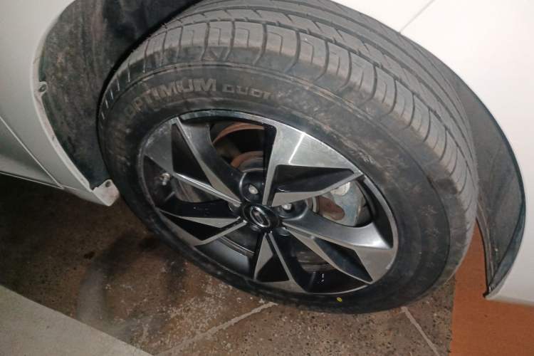 Used GAC Trumpchi M6 2023 PRO 270T DCT Luxury Edition Right Front Wheel Hub