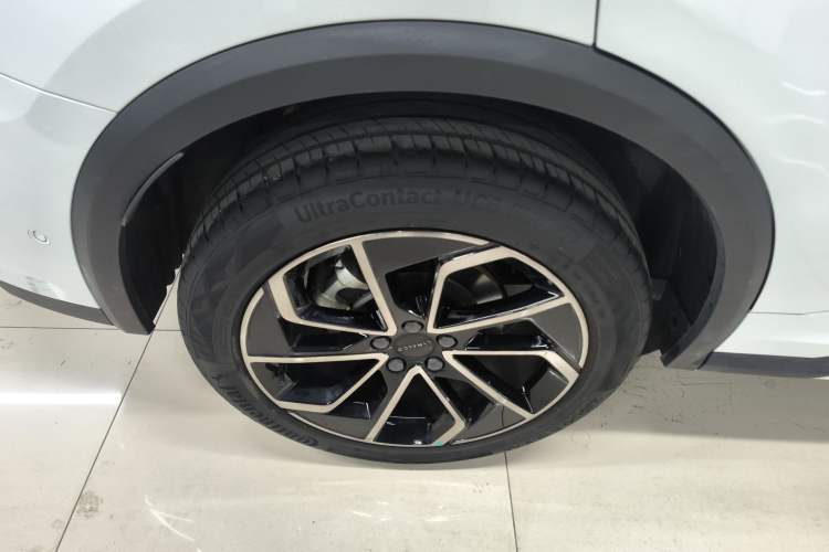 Used Lynk & Co 01 EM-P 2023 1.5TD EM-P Dawn Edition Exterior 8