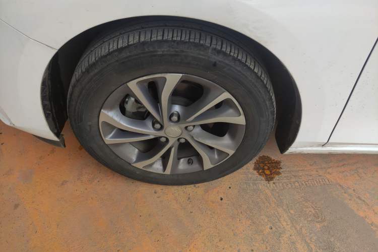 Used Buick Verano 2023 Pro Enjoyment Edition Left Front Wheel Hub