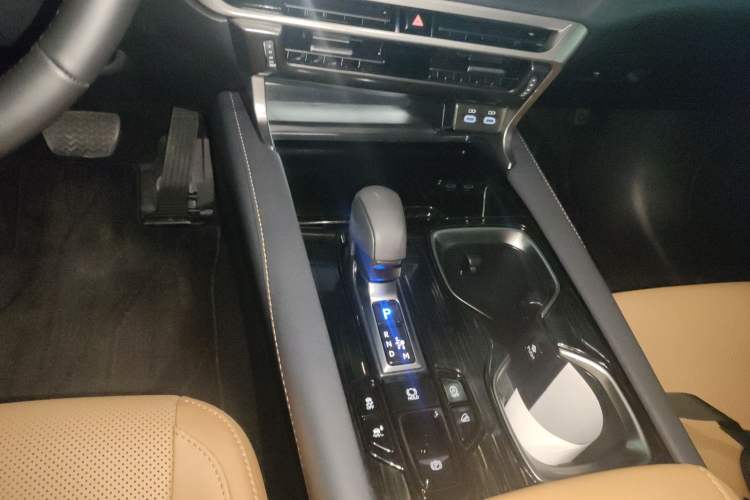 Used Lexus RX 2025 300 Four-Wheel Drive Junxiang Edition
