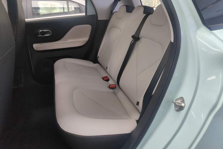 Used Chery QQ Domi 2025 Model 305km Comfort Edition Left Rear Seat