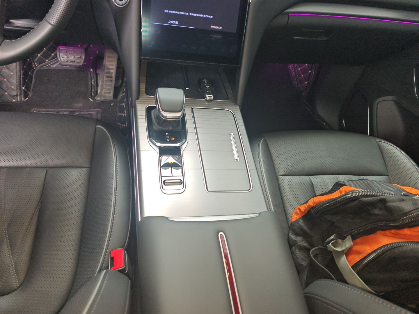 Hongqi HS7 PHEV 2024 2.0T PHEV Four-Wheel Drive Flagship Edition 6 Seats — снимка 16