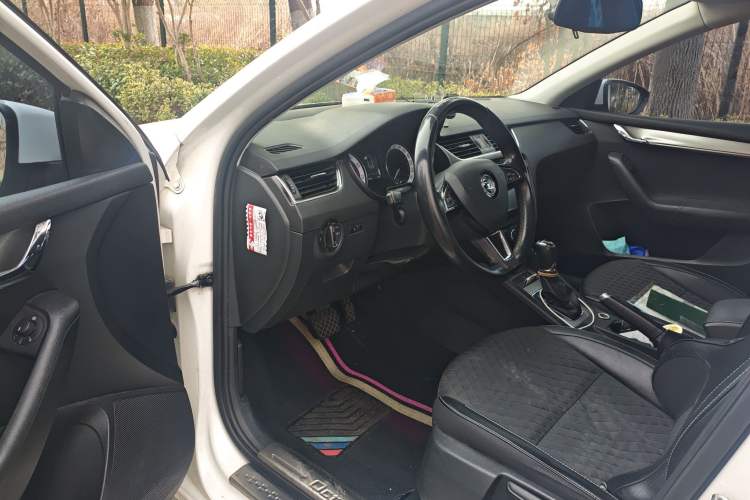 Used Skoda Octavia 2018 1.6L Automatic Luxury Edition