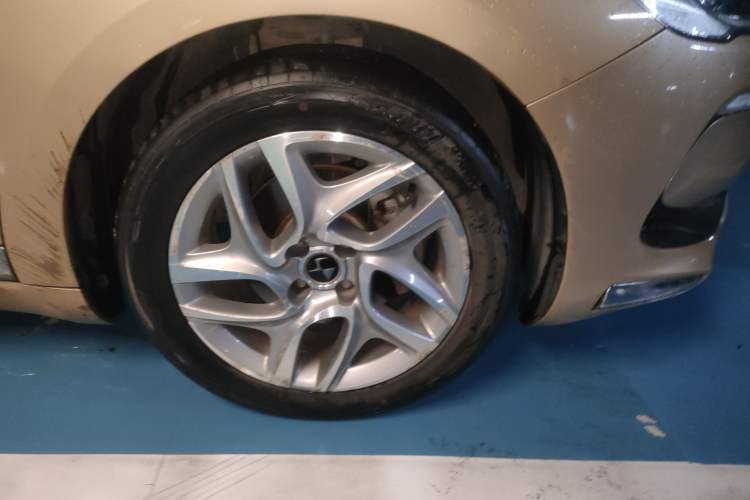 Used DS 5 2015 1.6T Elegant Edition THP160
