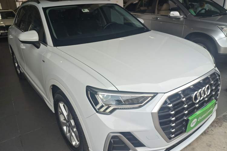 Used Audi Q3 2019 35 TFSI Advanced Dynamic Edition
