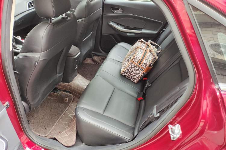 Used Ford Escort 2015 1.5L Automatic Fashion Model
