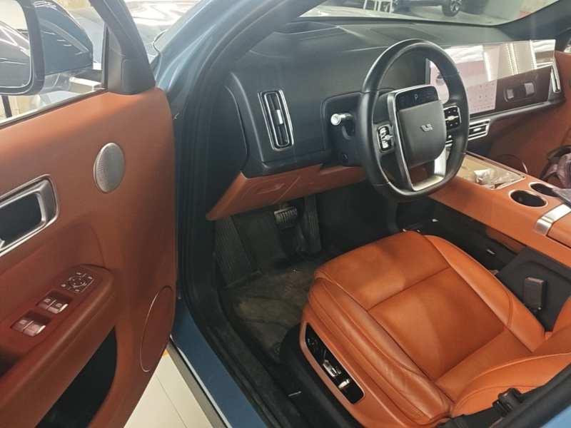 Used Li Auto L8 2023 Pro Model — 15