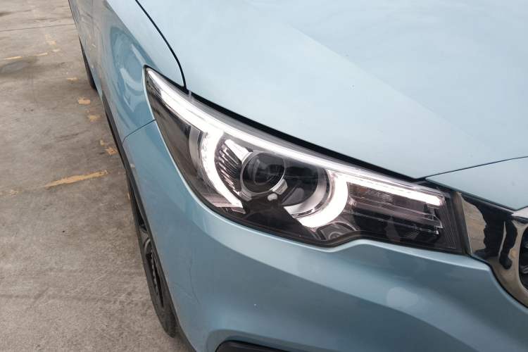 Used MG EZS Electric 2019 E-Pro Edition Right Front Headlight