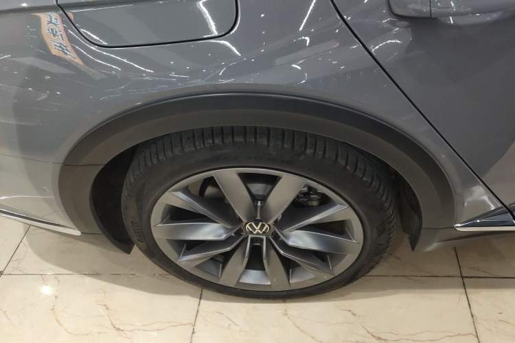 Used Volkswagen FAW-Volkswagen CC 2024 Estate Car 380TSI Hunter's Heart Edition
