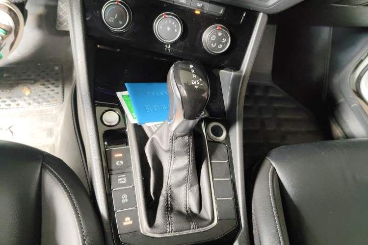 Used Volkswagen Sagitar 2020 280TSI DSG Comfort Version China VI Standard Gear Lever