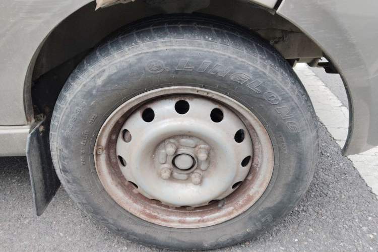 Used Jinbei New Hiace X30L 2019 1.5L Cargo Van Wealth Edition China VI SWC15M