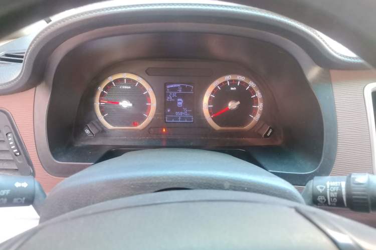 Used FORTHING Lingzhi 2019 M5 1.6L 7-Seater Exclusive Model China VI Standard
