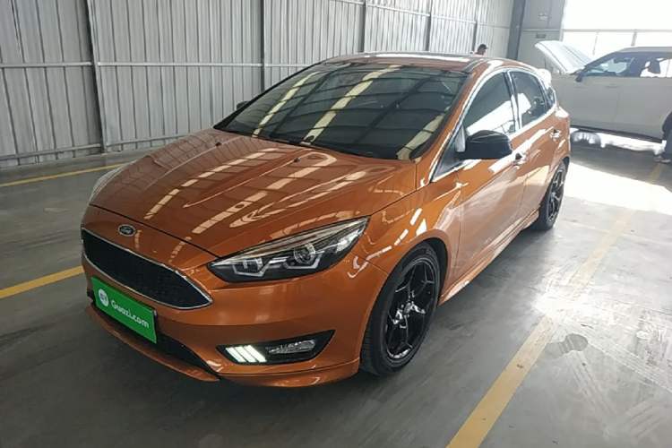 Used Ford Focus 2017 Hatchback EcoBoost 180 Automatic Sport Model