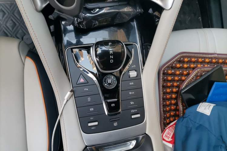 Used BYD Song PLUS New Energy 2021 DM-i 110KM Flagship Model Gear Lever