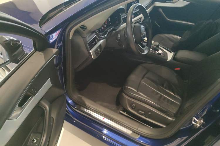 Used Audi A4L 2018 30th Anniversary Edition 40 TFSI Fashion Model Driver Seat