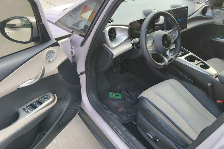 Used BYD Dolphin 2025 Smart Drive Version 420 km Freedom Edition