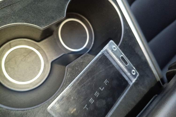 Used Tesla Model Y 2022 Rear-Wheel-Drive Version