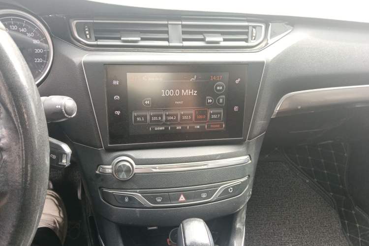 Used Peugeot 408 2014 1.8L Automatic Luxury Edition Audio And AC Panel