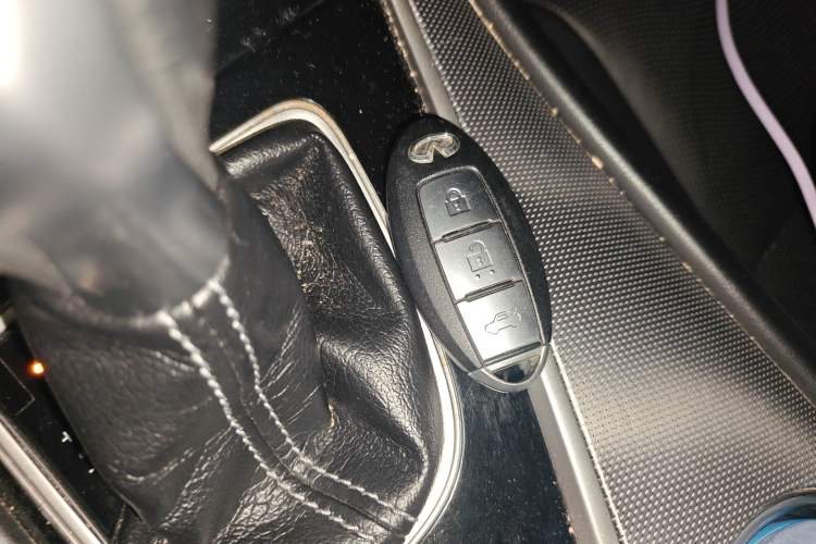 Used Infiniti Q50L 2016 2.0T Enjoyment Edition Vehicle Key