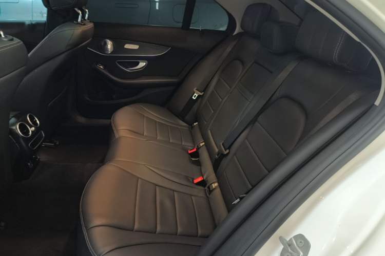 Used Mercedes-Benz C-Class 2021 C 200 L Fashion Edition Sport Version Left Rear Seat