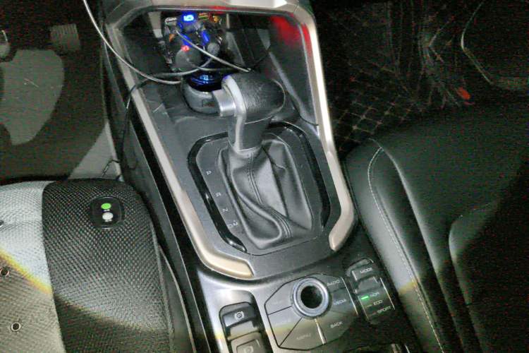 Used Haval H6 2019 Red Label 1.5 GDIT Automatic Luxury Smart Connectivity Edition Gear Lever