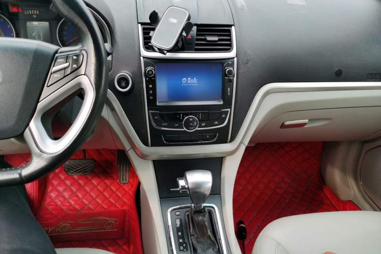 Used Geely Auto Emgrand 2014 Sedan 1.3T CVT Elite Model
