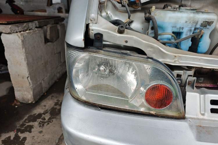 Used Dongfeng Xiaokang K17 2009 1.0L Base Version AF10-06 Right Front Headlight